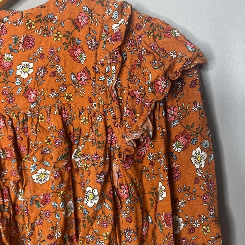 Forever 21 mock neck floral ruffle blouse - Picture 3 of 6